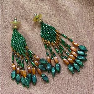 NWOT Green beaded earrings